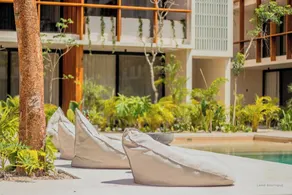 Muunek by Land Boutique - Lobby sitting area