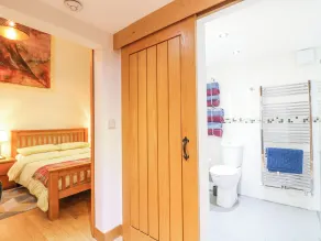 Church Barn - Baño