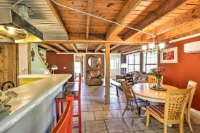 Charming Cottage w/ Deck in Blue Ridge! - Interiør