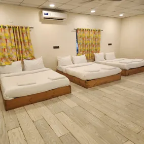 Sapphero Jungle Vista Resort - Sasan Gir - Rum