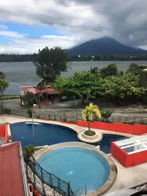 Tahanan Lakeview Hotel - Pool