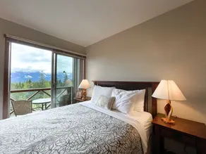 Whispering Pines 3BR Townhouse Views and private Hot Tub - Værelse