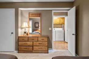 Table Rock Landing Resort - Room