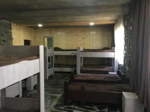Manoni Ratiani's Guesthouse - Zimmer