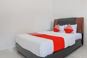 Wisma Silampari Mitra RedDoorz - Room