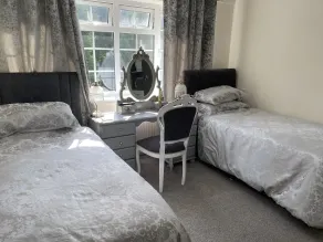 Tower Hill House Basingstoke - Habitación