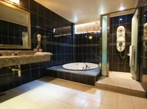 Beveriy Garden Motel - Bathroom