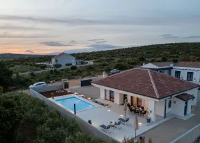 Holiday house Miki - Pool