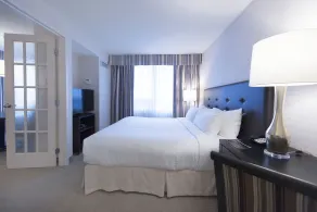 Cambridge Suites Toronto - Chambre