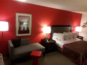 Ramada by Wyndham Albuquerque Airport - Rom