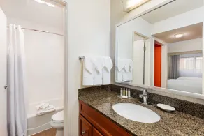 Clementine Hotel & Suites Anaheim - Salle de bain