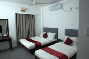 Grand Emarah Hotel and Restaurant - Room