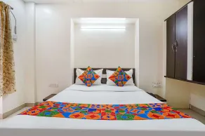 FabHotel Destination 42 - Nr Pheonix Mall - Zimmer