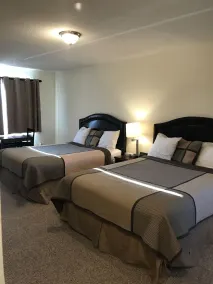 Townhouse Inn & Suites - Chambre
