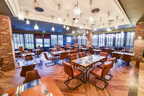 Holiday Inn Leeds Brighouse by IHG - Restaurant