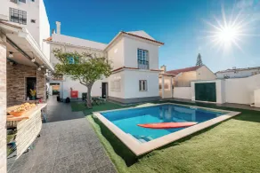 SURFinn Lisbon - Pool