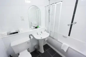 The Malone Hotel - Baño