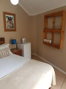 Oasis Shanti Backpackers - Room