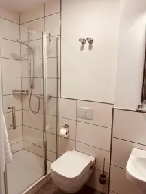 Hotel Gaststätte Weinbrücke - Bathroom
