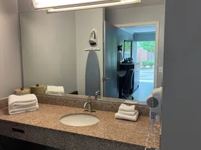 Budget Inn Orange - Badeværelse