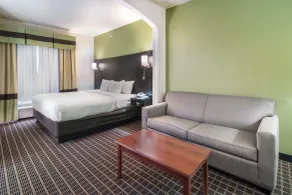 Clarion Inn & Suites Weatherford South - Chambre