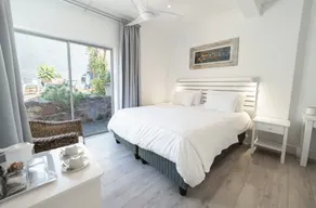 Finchley Guesthouse in Camps Bay - Room