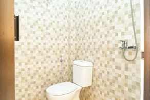 RedDoorz Syariah near Jatisampurna Hospital - Bathroom