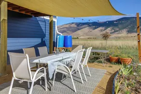 Arlee Studio w/ Mountain Views: 29 Mi to Missoula - Innvendig