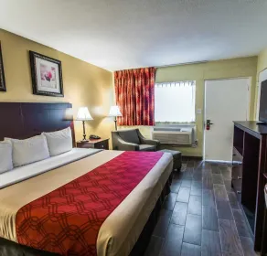 Econo Lodge Cocoa Beach - near the Port - Chambre
