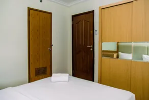 Homey And Serene 2Br At Great Western Resort Apartment - Værelse