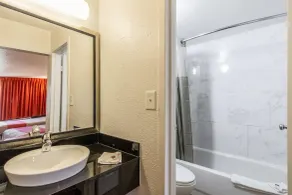 Motel 6-Little Rock, AR - West - Badrum
