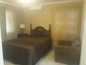 Lawrence Pool House - Room