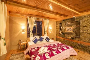Zostel Homes Cheog, Shimla - Room