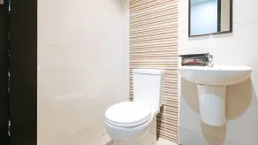 RedDoorz @ Golite Old Albay - Bathroom