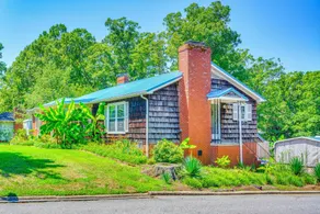 1 Mi to Thomasville Emporium! Charming Getaway - Interior