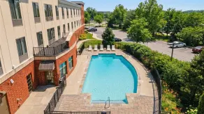 Holiday Inn Express & Suites Bethlehem Airport-Allentown Area - Piscine