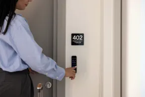 THE NIXON Suite and Apartments Hotel - Room