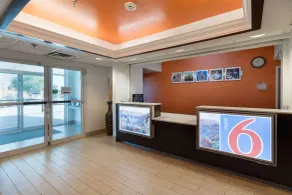 Motel 6-Hillsboro, TX - Lobby