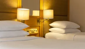 Renaissance Riverside Hotel Saigon - Room