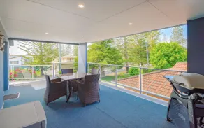 Adrift Apartments Yamba - Room