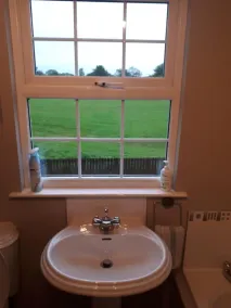 Evaron House - Bathroom