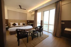 Fairvacanze Inns & Suites Lucknow - Rum