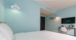 Prince Hotel - Room