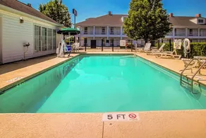Quality Inn Seneca Clemson Area U S 123 - Piscine