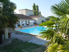 Chambres d'Hôtes Domaine de Beunes - Piscina