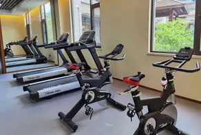 Howard Johnson the Bund Hotel Gasa - Fitnessfaciliteter