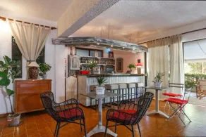 Emmanuel Apartments - Bar (in loco)