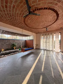Bhoomi - Interni