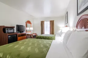 Quality Inn Junction City near Fort Riley - Room