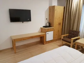 The Mountain Quail - Room